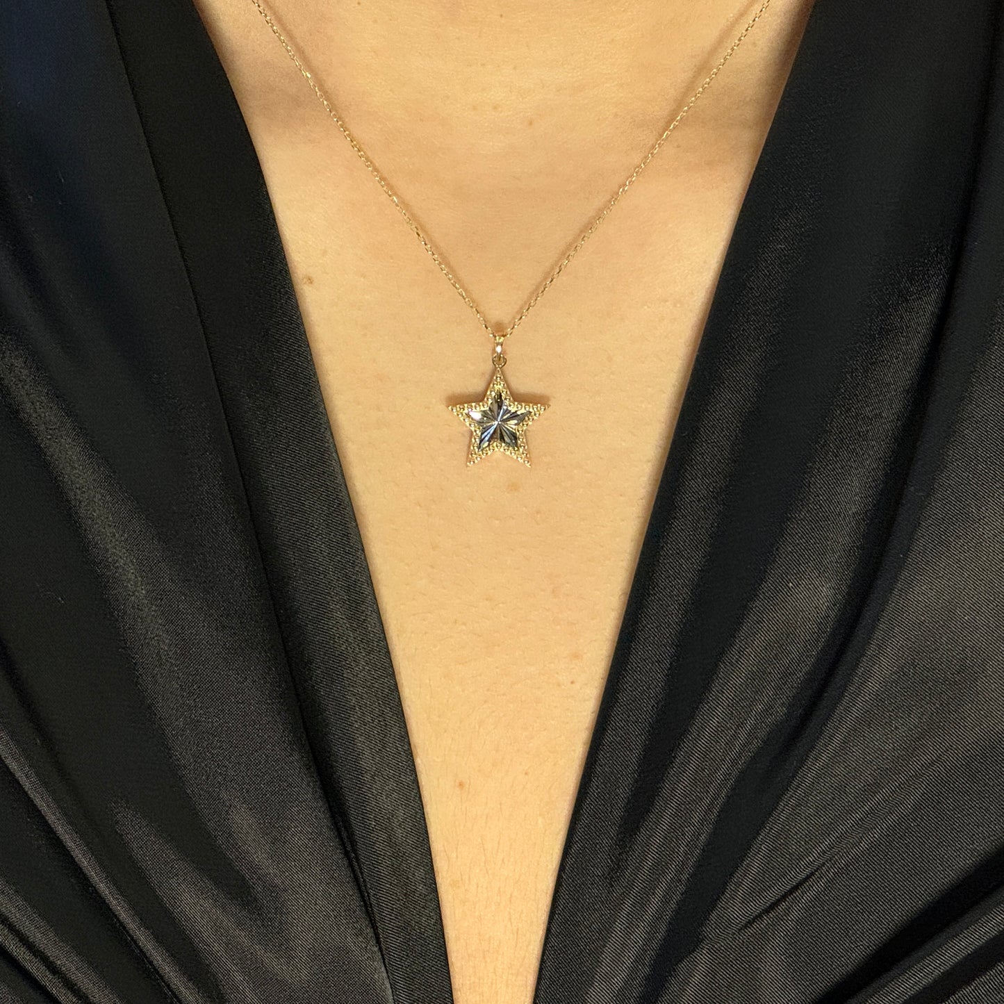 Gold Star Pendant Necklace